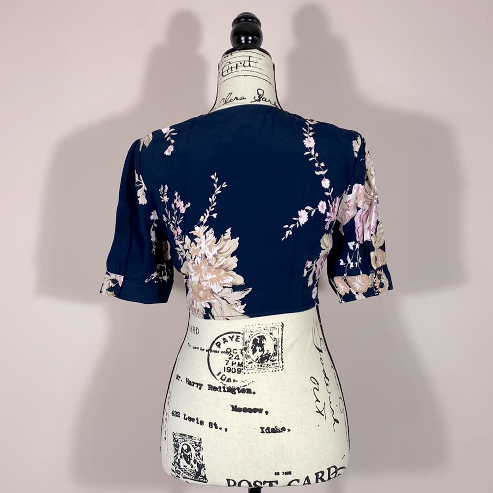Majorelle Floral Tie-Front Crop Top - Picture 4 of 7